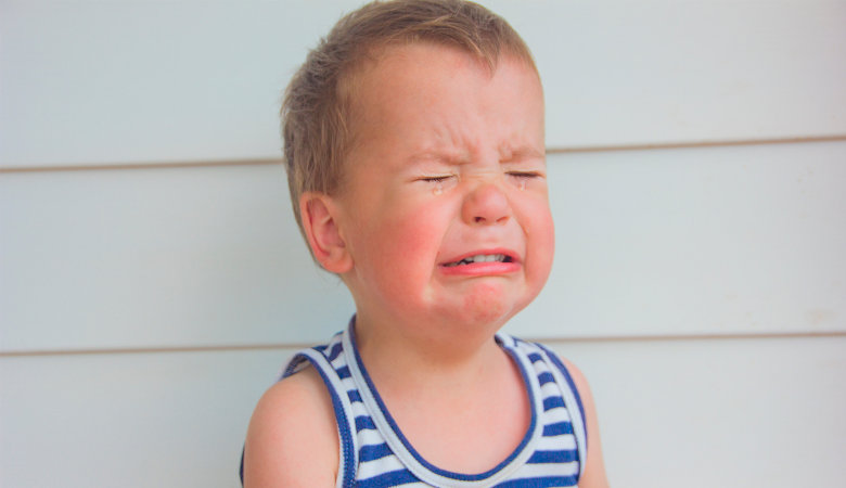 Foto: kleiner Junge, der weint